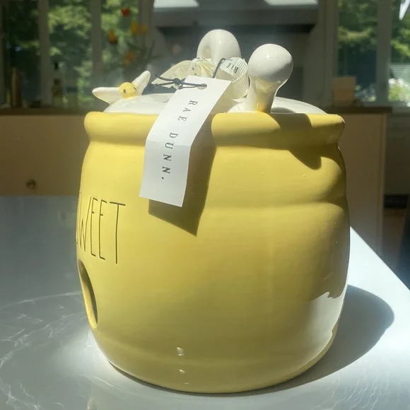 Rae Dunn, ceramic 8”sweet honey pot shaped birdhouse. Text reads”Bee Sweet” - Picture 5 of 7